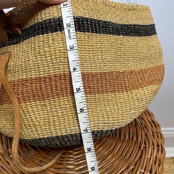Vintage Handmade‎ Sisal Woven Leather Strap Market Tote Round Bag Tan Black - Picture 7 of 10